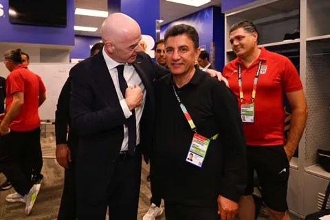 رمز للحماس والصمود.. إنفانتينو يشيد بأداء منتخب إيران أمام مصر في كأس العالم 